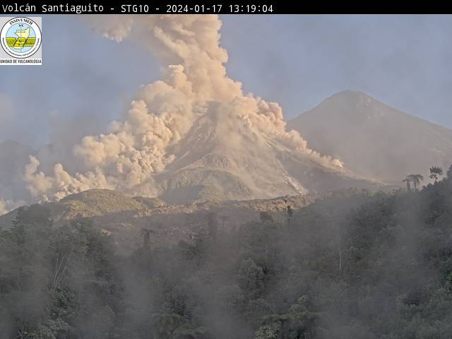 Inguat advierte de acciones penales por ascensos ilegales al volcán Santiaguito