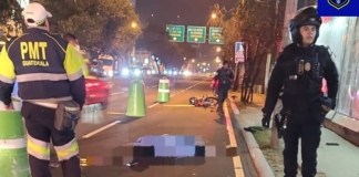 Motorista quedó fallecido en bulevar Los Próceres, 14 avenida, zona 10 Foto La Hora: x de Amílcar Montejo