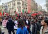 Cientos de personas participan en una manifestación antirracista en Lisboa, este sábado. Foto La Hora