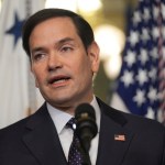 El canciller de México, Juan Ramón de la Fuente, y el nuevo secretario de Estado de Estados Unidos, Marco Rubio. Foto La Hora: AP