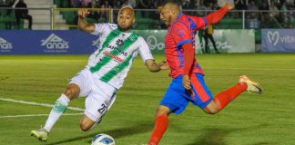 Municipal cae en su visita al Pensativo 2-1 frente a la Antigua. Foto La Hora: Oficial Municipal