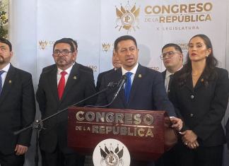 El presidente del Congreso, Nery Ramos, responde que no hay prisa por el aumento del salario de los diputados. Foto La Hora: José Orozoc