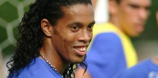 Fotografía de archivo del delantero brasileño Ronaldinho Gaucho. Foto La Hora: Archivo EFE