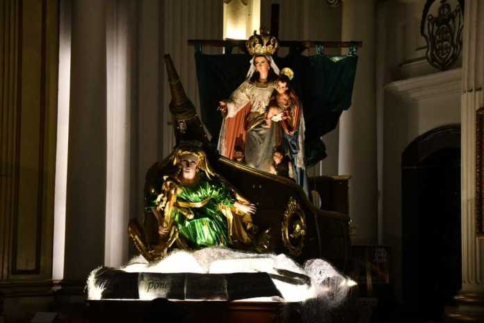 Nuestra Señora de los Pobres saldrá en procesión esta tarde. Foto La Hora: Cofradía de la Inmaculada Concepción