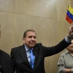 Edmundo González Urrutia fue acogido por la Diáspora Venezolana en el país con aplausos y cantos en la conferencia de prensa que realizará en Guatemala.