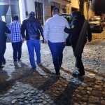 Agentes de la PNC realizaron la captura de seis presuntos ladrones de furgones, los cuales operaban en el kilómetro 43 de la ruta Interamericana.