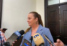 Pacto colectivo con sindicato de Joviel «avanza hacia negociar aumento salarial», explica ministra Giracca Anabella Giracca, indicó que el pacto colectivo que se maneja en conjunto al sindicato de maestros va avanzando de la mejor manera.