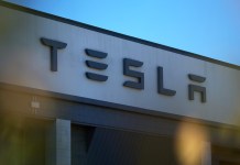El valor de la marca Tesla cayó un 26 % por la edad de sus autos y la figura de Musk Foto La Hora: EFE.