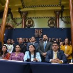 El Tribunal Supremo Electoral dio a conocer que luego de una sala realizada por Gabriel Aguilera, este otorgo la funciones de presidencia del TSE a Blanca Alfaro.