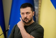 Zelenski afirma que Putin «tiene miedo a las negociaciones» sobre la guerra Volodímir Zelenski ha acusado a Vladímir Putin, de querer prolongar la guerra de forma indefinida, afirmando que tiene miedo de las negociaciones.
