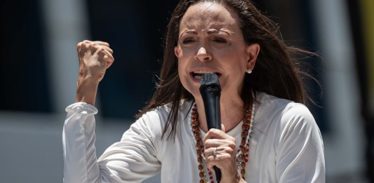 María Corina Machado reaparece en una protesta en Caracas tras 133 días de clandestinidad