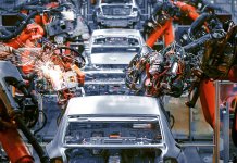 Línea de ensamblaje fabrica de autos europea