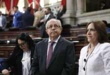 Finalizan interpelaciones contra el ministro de Relaciones Exteriores El ministro de Relaciones Exteriores, Carlos Ramiro Martínez, durante la interpelación este 23 de enero. Foto: Congreso