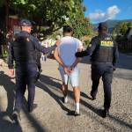 Capturan a un presunto "coyote" en Chiquimula por tráfico ilícito de personas