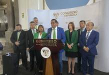 Diputados de la UNE piden a la junta directiva del Congreso tomar nota de la separación de sus colegas. Foto La Hora: José Orozco
