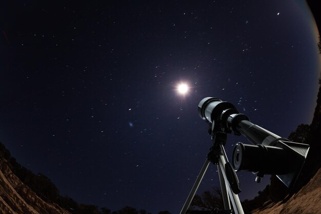 Utiliza un telescopio para apreciar de mejor forma este evento astronómico. Foto La Hora: Archivo.