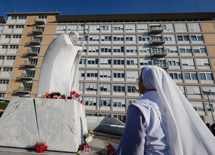 Los médicos del hospital Gemelli: 