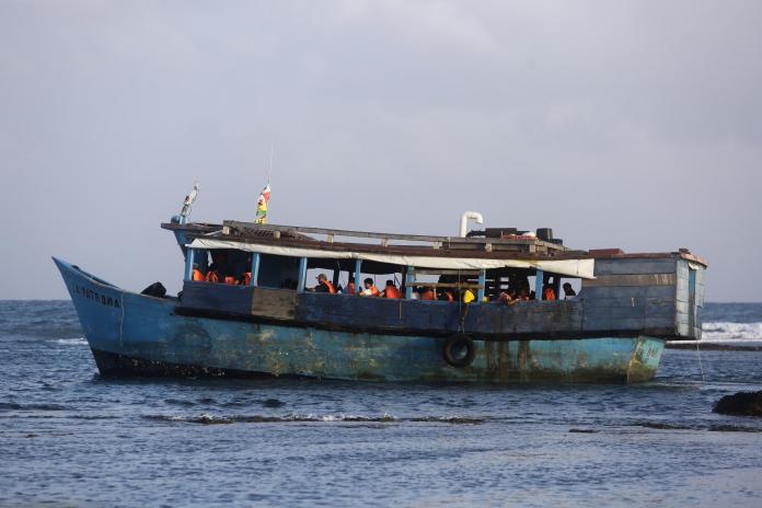 Migrantes tomarán un barco en Panamá para retornar hacia Suramérica