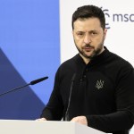 Volodímir Zelenski informó que Estados Unidos ha pedido quedarse con la mitad de los recursos naturales de Ucrania, sin ofrecer a cambio garantías de seguridad.