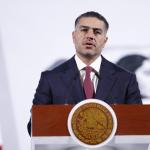 El secretario de Seguridad y Protección Ciudadana, Omar García Harfuch, habla durante una rueda de prensa este martes, en el Palacio Nacional de la Ciudad de México (México). Foto La Hora: EFE.