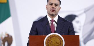 El secretario de Seguridad y Protección Ciudadana, Omar García Harfuch, habla durante una rueda de prensa este martes, en el Palacio Nacional de la Ciudad de México (México). Foto La Hora: EFE.