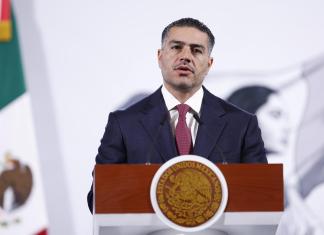 El secretario de Seguridad y Protección Ciudadana, Omar García Harfuch, habla durante una rueda de prensa este martes, en el Palacio Nacional de la Ciudad de México (México). Foto La Hora: EFE.