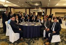 Suman y siguen: evento de la Planilla 1 reunió a más rostros del MP De derecha a izquierda, Jonas Hernández, Erick Schaeffer, Juan Luis Pantaleón, Rafael Curruchiche, Ángel Pineda, Noé Rivera, Julio César Recinos, entre otras personas. Foto: Coalición Gremial