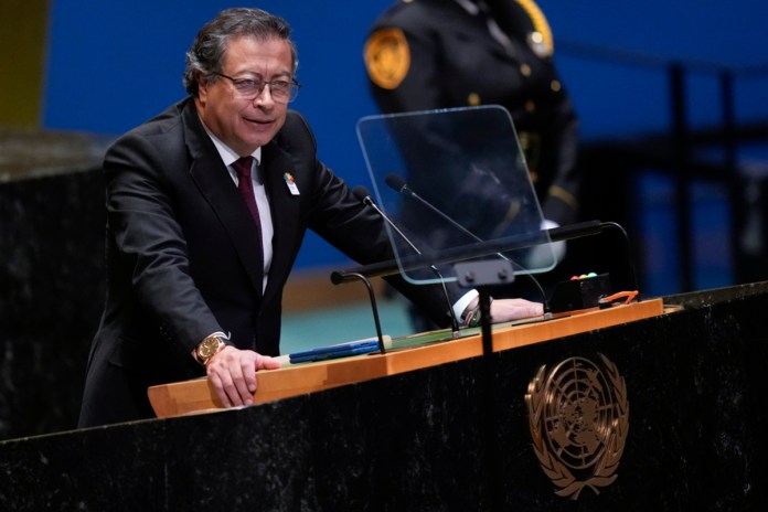 Gustavo Petro, designó el miércoles 12 de febrero a un nuevo ministro de Trabajo, luego de la renuncia de la encargada de esa cartera en medio de la crisis en el gabinete de gobierno en la que han dimitido siete ministros y altos funcionarios.