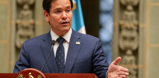 El secretario de Estado de Estados Unidos, Marco Rubio, participa en una conferencia de prensa conjunta con el presidente guatemalteco, Bernardo Arévalo, en el Palacio Nacional en Ciudad de Guatemala, el miércoles 5 de febrero de 2025. Foto La Hora: AP