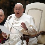 El papa Francisco se mantiene "estable", así como sus parámetros hemodinámicos y los análisis de sangre, sin nuevas crisis respiratorias ni fiebre, al cumplirse su tercera semana. Foto La Hora: AP Archivo