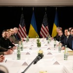 Altos mandos en relaciones exteriores de Rusia viajarían a la capital de Arabia Saudí para participar en conversaciones programadas con sus homólogos estadounidenses.