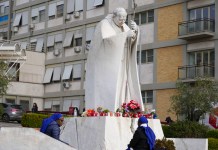 El Vaticano ha cancelado diferentes eventos para este fin de semana donde participaría el Papa Francisco, el cual sigue hospitalizado debido a una infección respiratoria.