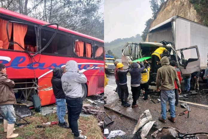 Bomberos Voluntarios han informado acerca de la atención a una colisión entre un camión y un bus Pullman, esto en el kilómetro 107 de la ruta Interamericana.