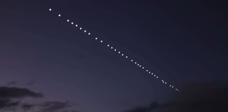 Captura de pantalla Video tren de satélites, Foto La Hora: Captura de pantalla