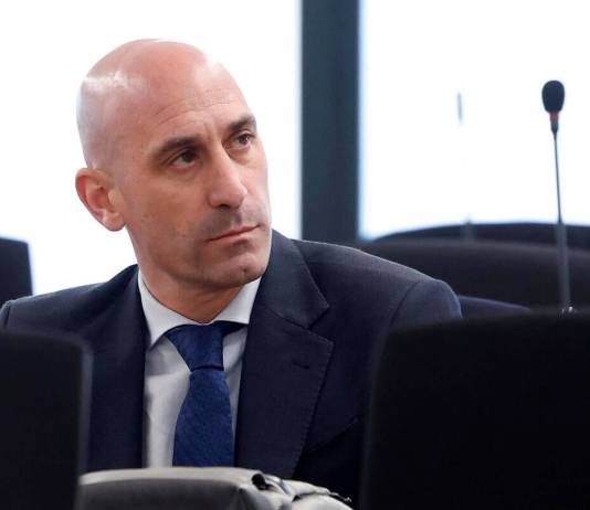 Condena a Luis Rubiales