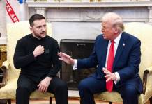 Trump califica de «irrespetuoso» a Zelenski y lo acusa de «jugar con la Tercera Guerra Mundial» El presidente de Estados Unidos, Donald Trump y el mandatario de Ucrania, Volodimir Zelenski, se reunieron en la Casa Blanca, en febrero pasado. Foto La Hora: EFE