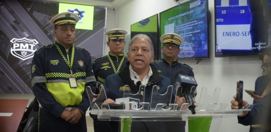 Héctor Flores, director del AVE indicó que para este 14 de febrero se desplegarán alrededor de mil agentes de tránsito para la coordinación del flujo vehicular.