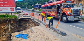 Carretera en el Km. 128 de la CA-01 Occidente. Foto: Covial