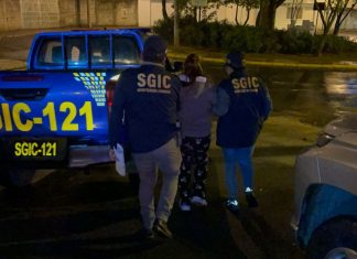 Investigadores de DEIC conjunto al MP capturaron a una mujer, luego de un operativo de seguridad, que transportaba Q 192 mil sin tener un justificante de su procedencia.