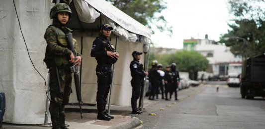 Fuerzas combinadas de la PNC y el Ejército de Guatemala instalarón un campamento de fuerzas combinadas en la colonia Paraíso II, zona 18.