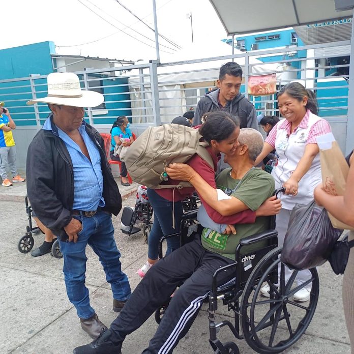 "La camioneta se elevo y caímos en aguas negras": sobreviviente de tragedia en zona 6 relata los hechos