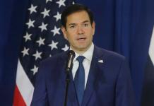 Secretario de Estado, Marco Rubio: «Hagamos que Gaza sea hermosa de nuevo» Secretario de Estado de Estados Unidos, Marco Rubio, ofreciendo una declaración luego de la salida de un vuelo de deportación de migrantes desde Panamá hacia Colombia. Foto La Hora: EFE