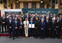 Gobierno de México y empresarios acuerdan tope de 24 pesos a gasolina regular por 6 meses La presidenta Claudia Sheinbaum destacó esta medida de “histórica”. Foto La Hora: Gobierno de México