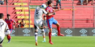 Municipal y Mixco empatan 1-1 en el Manuel Felipe Carrera. Foto La Hora: Oficial Municipal