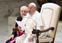 El papa Francisco recordó este lunes "a los niños indocumentados en la frontera con Estados Unidos". Foto La Hora: EFE
