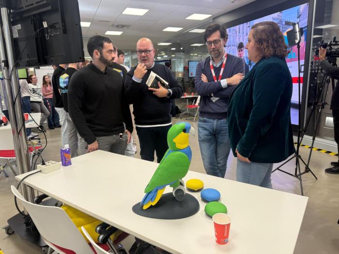 Los Premios Tecnología Humanitaria, premia iniciativas tecnológicas que buscan mejorar la calidad de vida de las personas en situación de vulnerabilidad. Foto La Hora: Cruz Roja