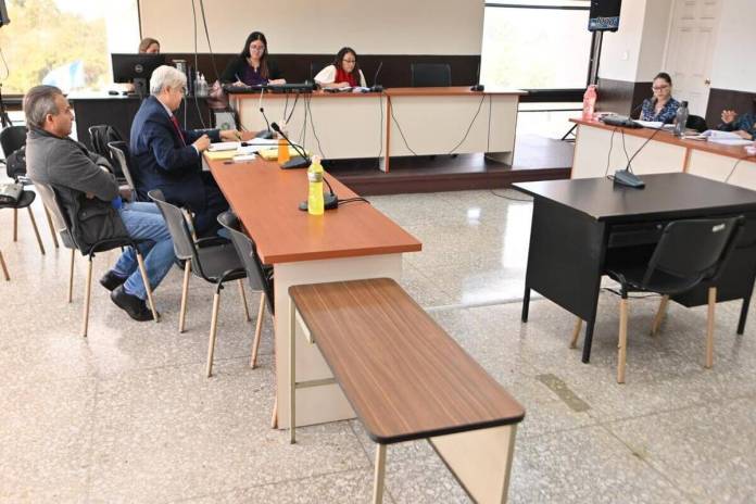 Juez Abelina Cruz decidió continuar el caso contra William Balz a puerta cerrada. Foto La Hora: Fabricio Alonzo