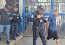 Agentes de la PNC capturaron a dos reos presuntos de asesinar a otro reo que se encontraba privado de libertad en la Granja Penal Canadá.