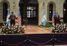 Marco Rubio, Secretario de Estado de EE.UU. y Bernardo Arévalo, presidente de Guatemala, en la conferencia de prensa.