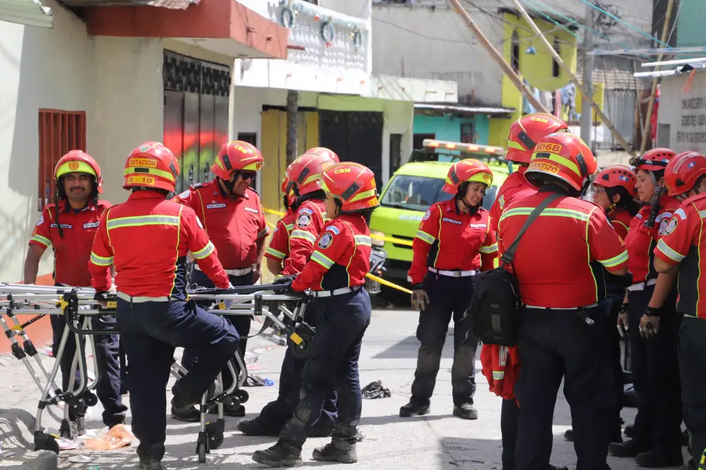 bomberos víctimas accidente zona 6